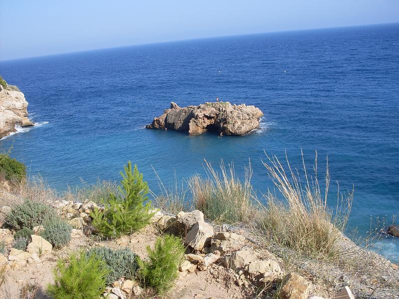 Spanien2010_6 060.jpg - The rock we jumped from. A lot of fun